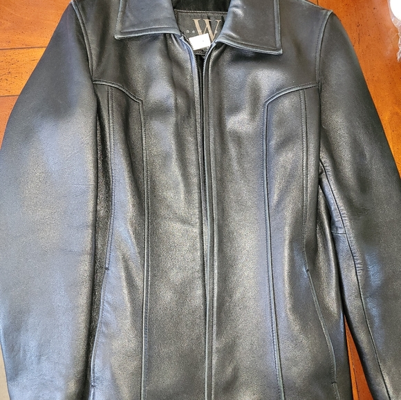 leather jacket - Picture 2 of 12